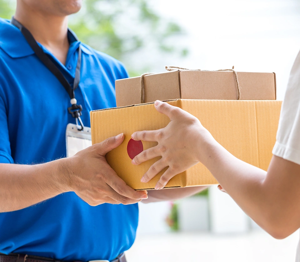 Courier-delivery-man-handing-over-products
