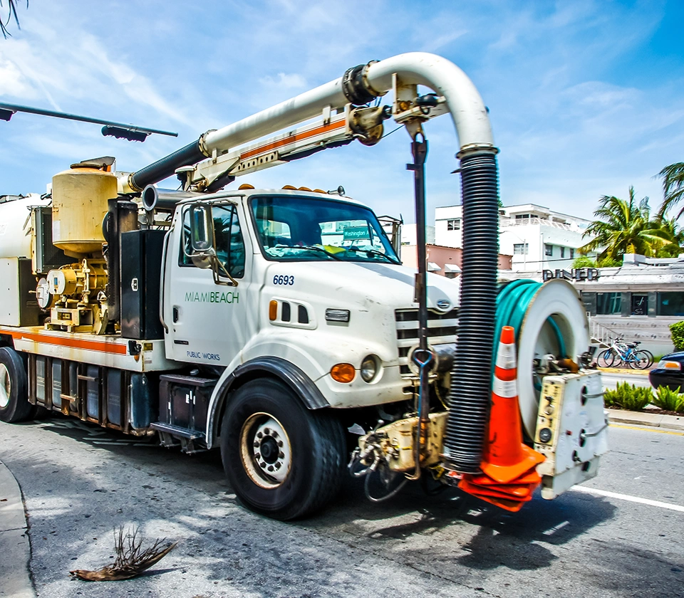 sewer-cleaning-truck